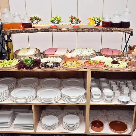 Linda Port Ξενοδοχείο *