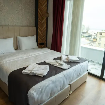 Ξενοδοχείο Linda Port *