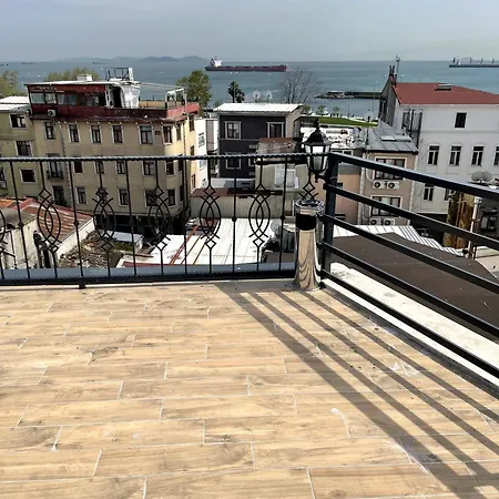 Linda Port