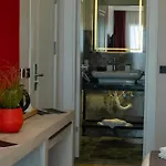 Hotel Linda Port
