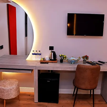 Hotel Linda Port 3*
