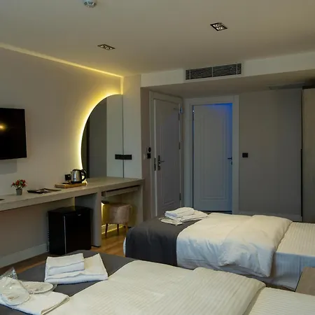 Linda Port 伊斯坦布尔